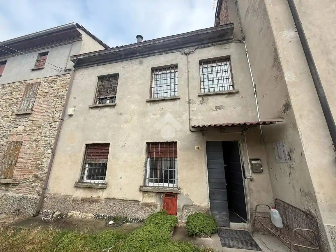 Rustico - Casale in vendita a Castell'Arquato