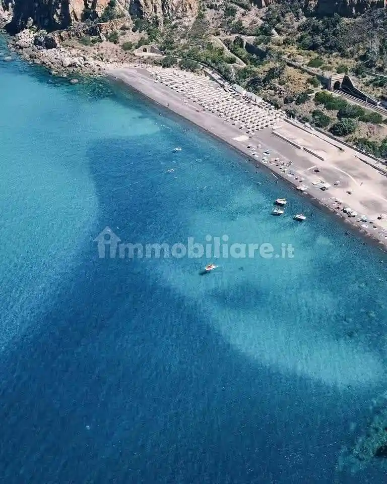 Appartamento in vendita a Pollina