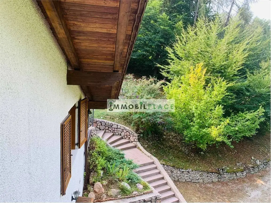 Villa in vendita a Spormaggiore