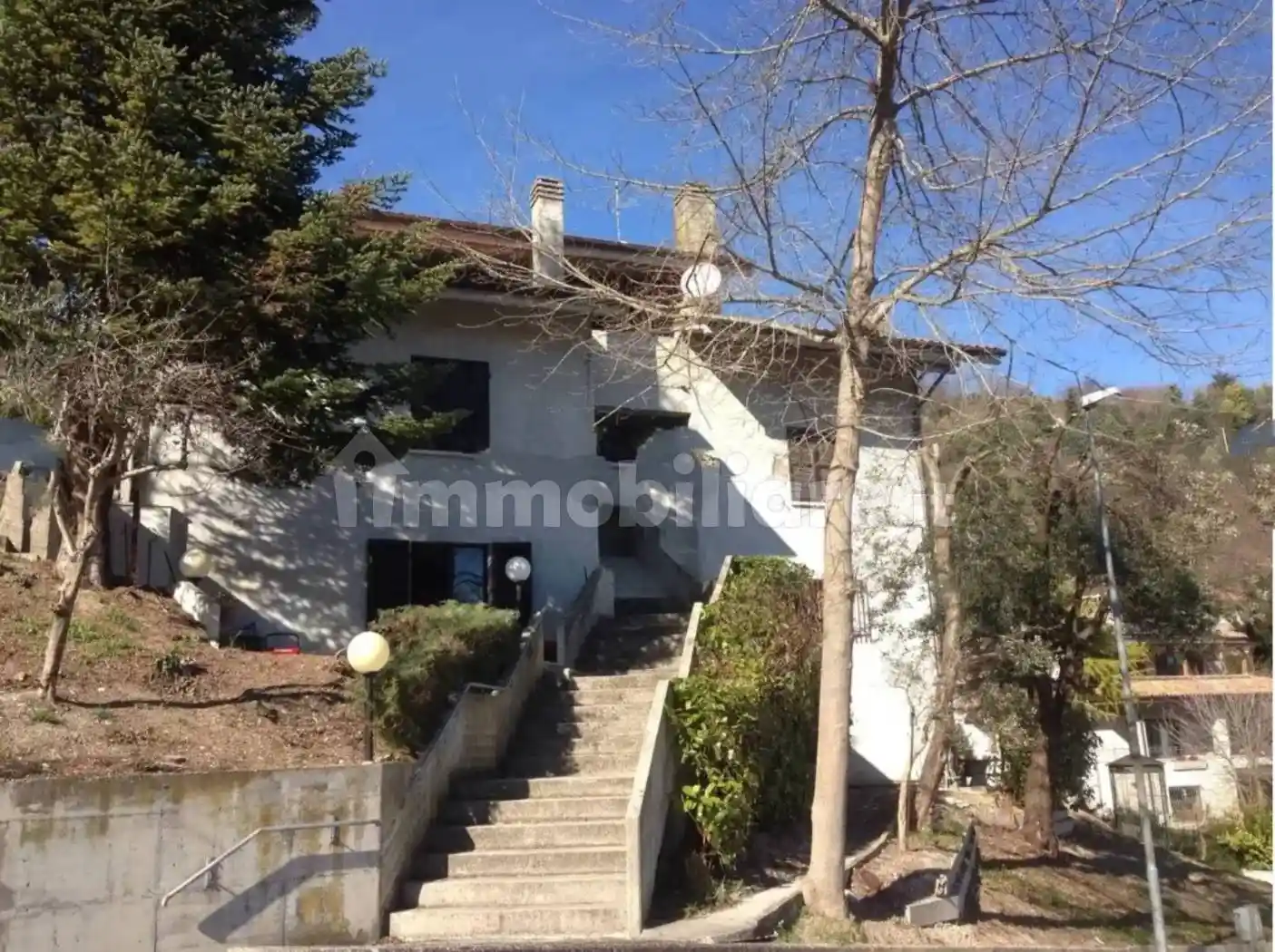 Villa in vendita a Fossombrone