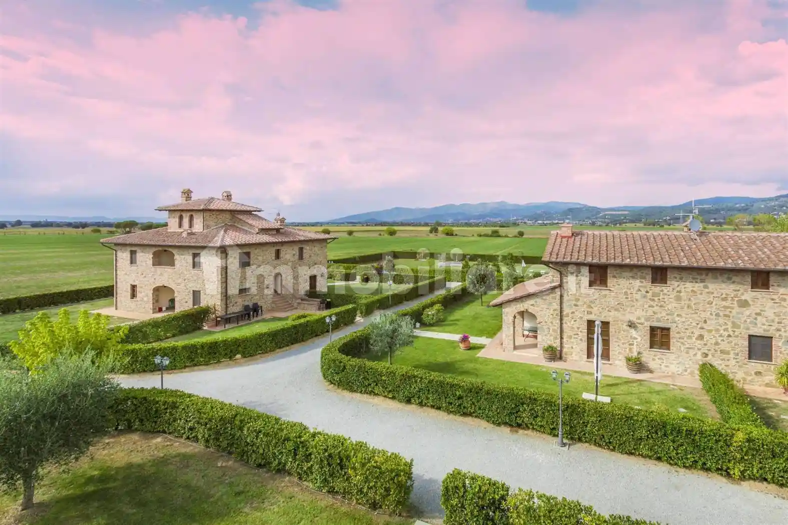 Rustico - Casale in vendita a Cortona