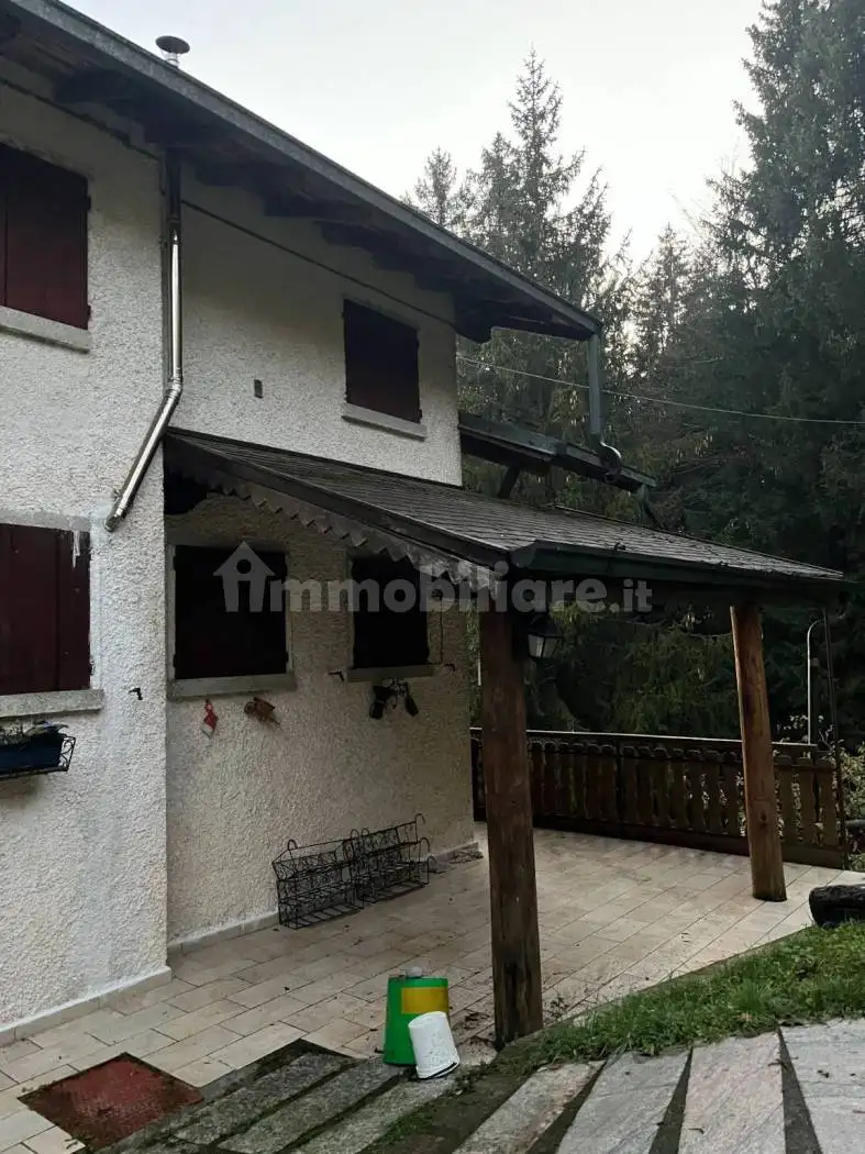 Appartamento in vendita a Capovalle