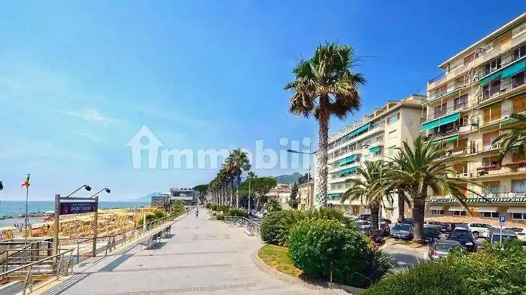 Appartamento in vendita a Loano