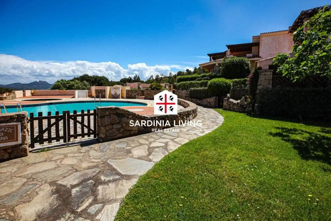 Appartamento in vendita a Arzachena