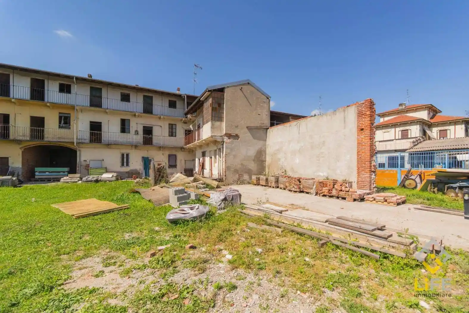 Casa indipendente in vendita a Galliate