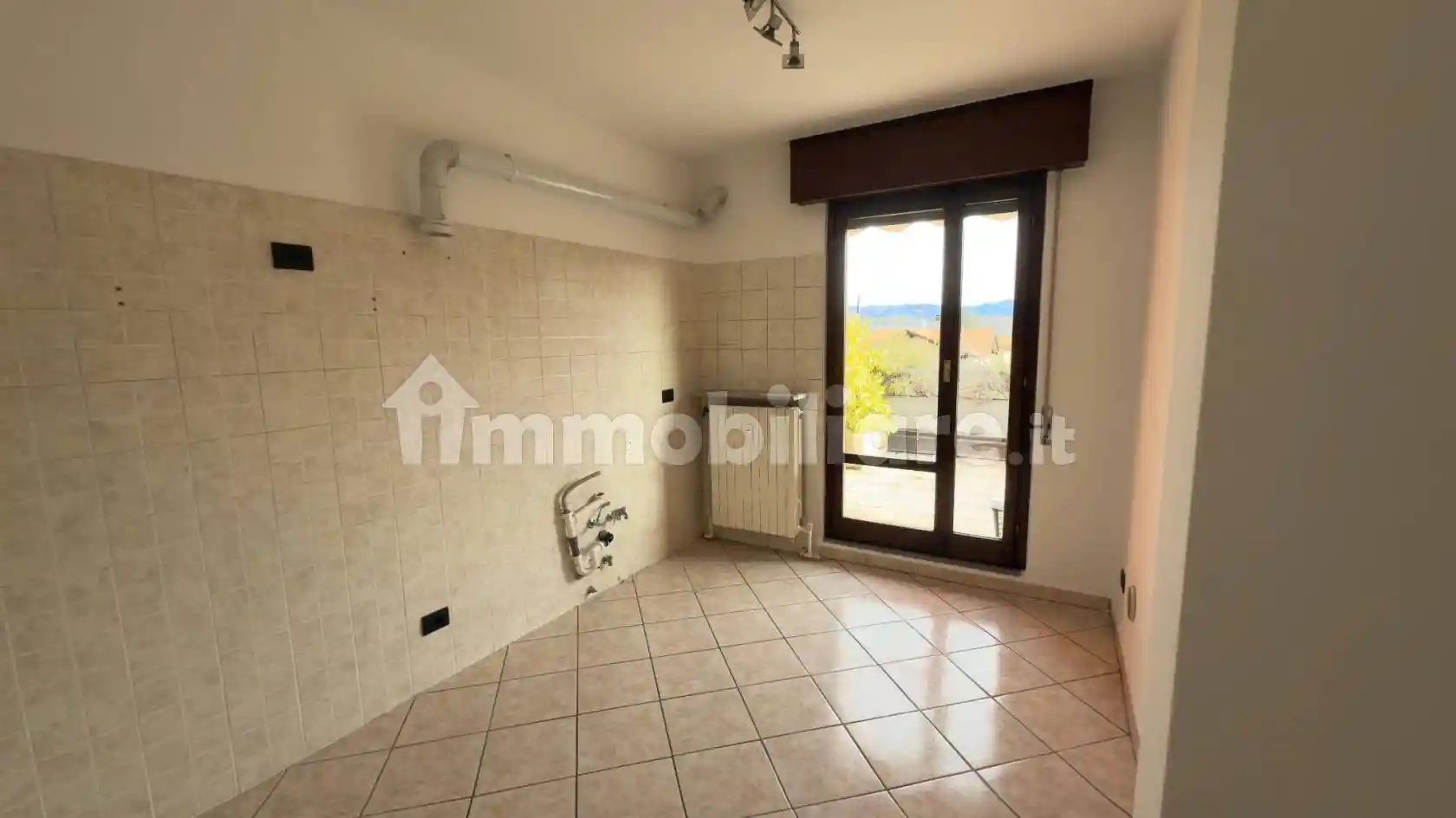 Quadrilocale viale Padre Gian Battista Aguggiari 77, Montello, Varese - foto 4