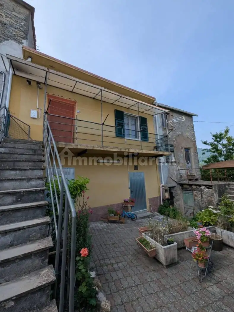 Casa indipendente in vendita a Davagna