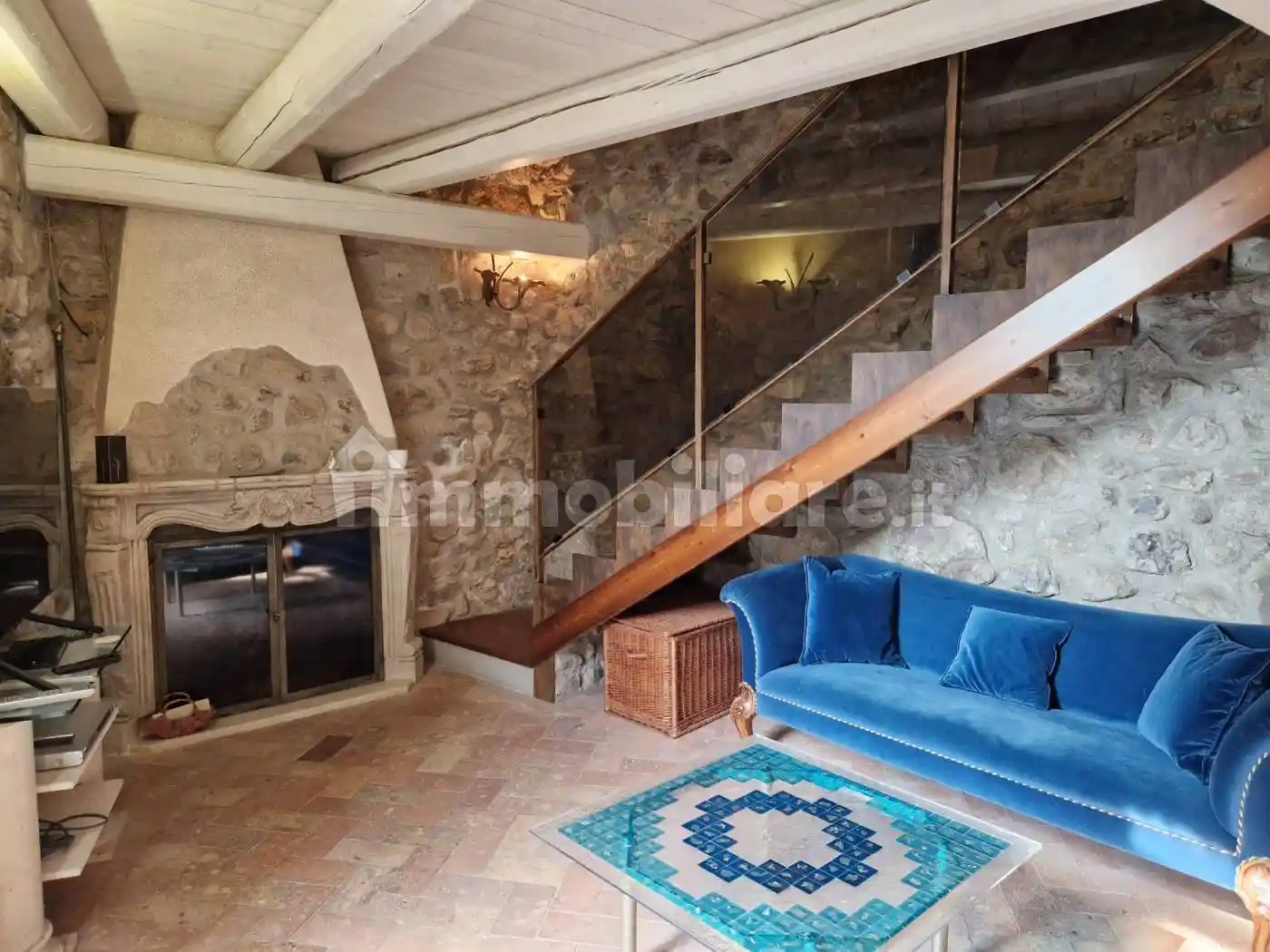 Casa indipendente in vendita a Sale Marasino