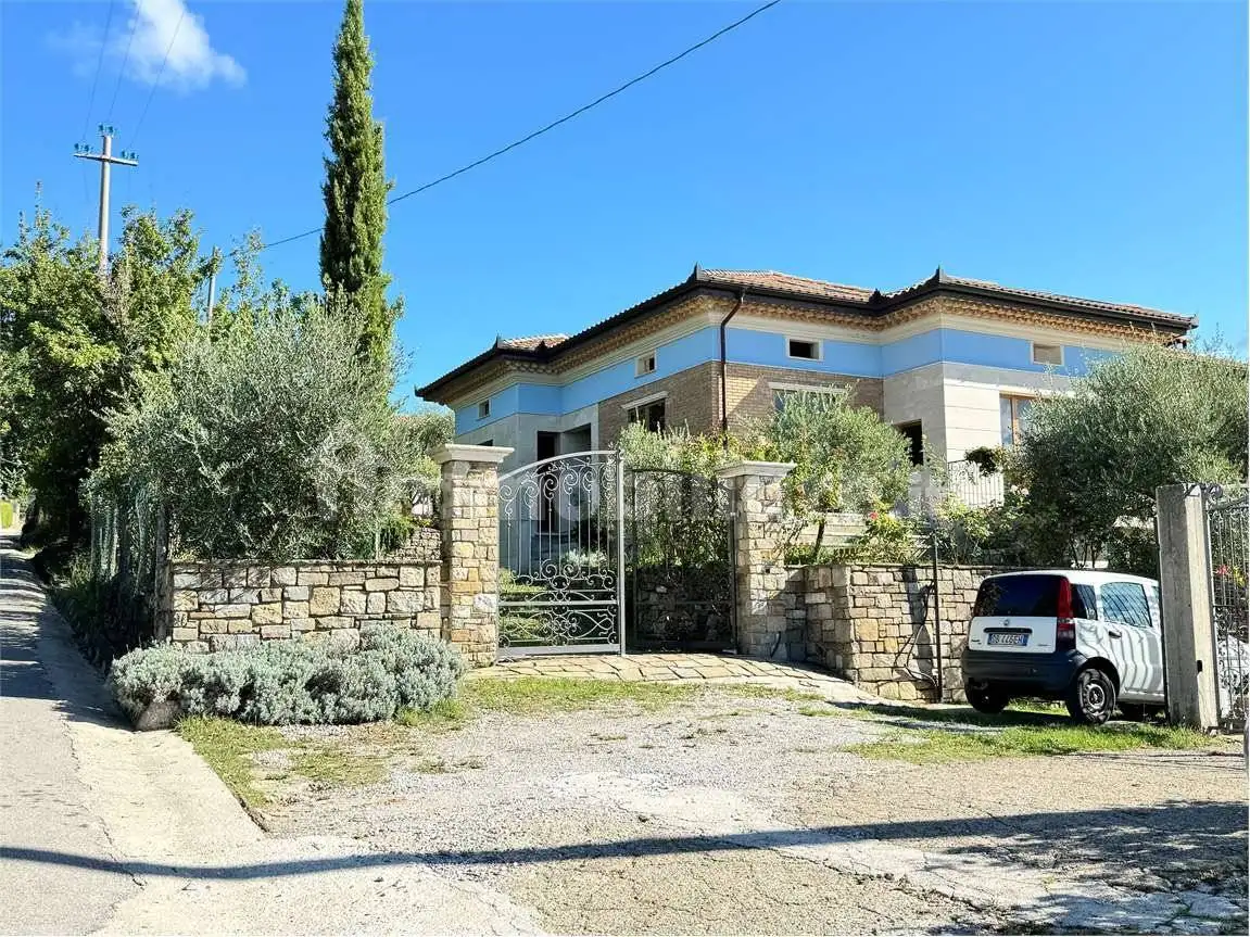 Villa in vendita a Moio della Civitella