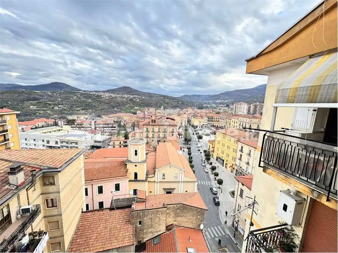 Appartamento ottimo stato, nono piano, Centro, Vallo della Lucania - foto 2