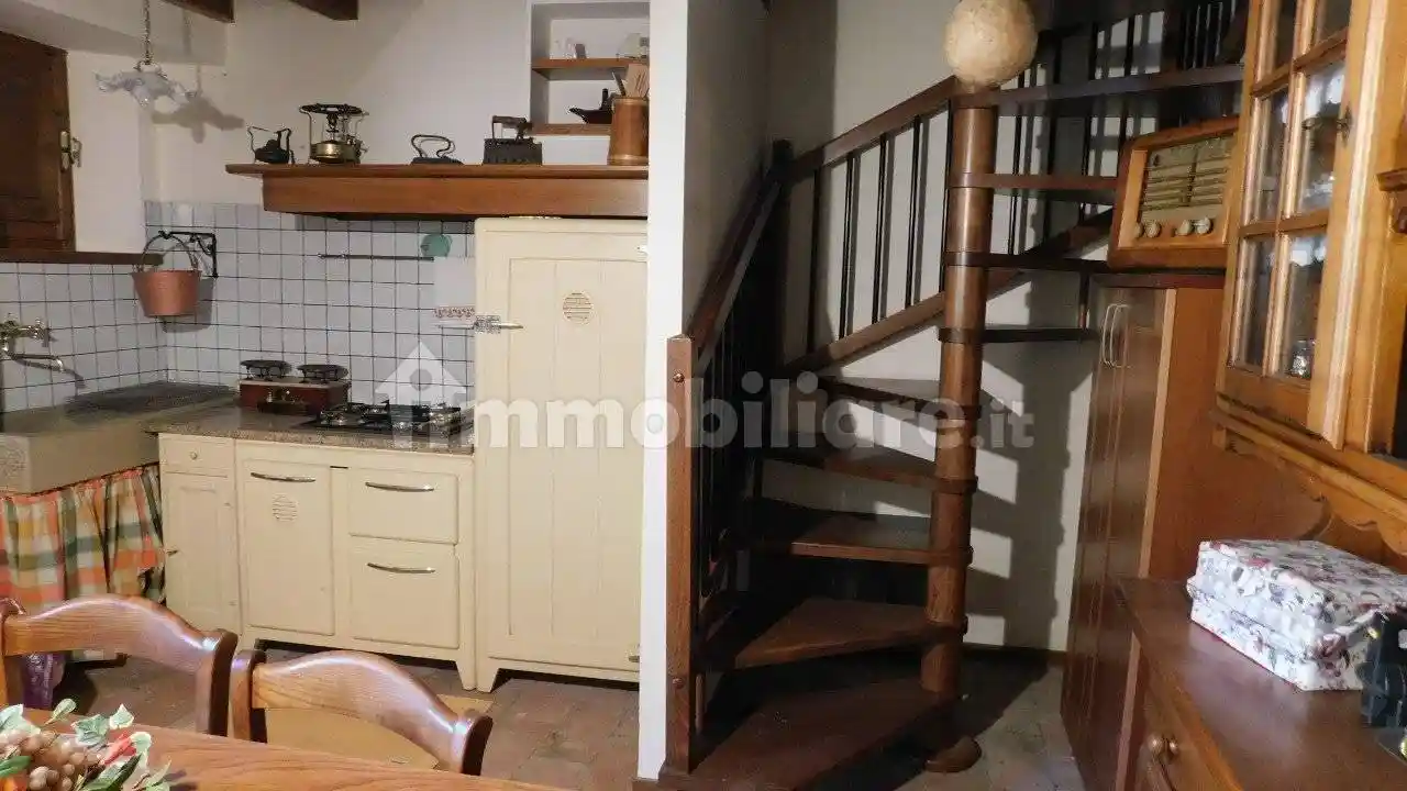 Villa in vendita a Neviano degli Arduini