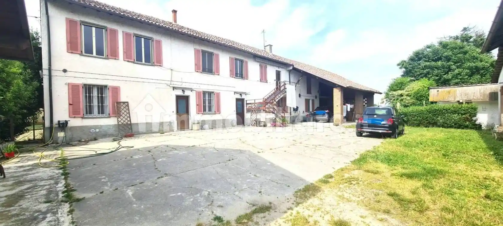 Casa indipendente in vendita a Cava Manara