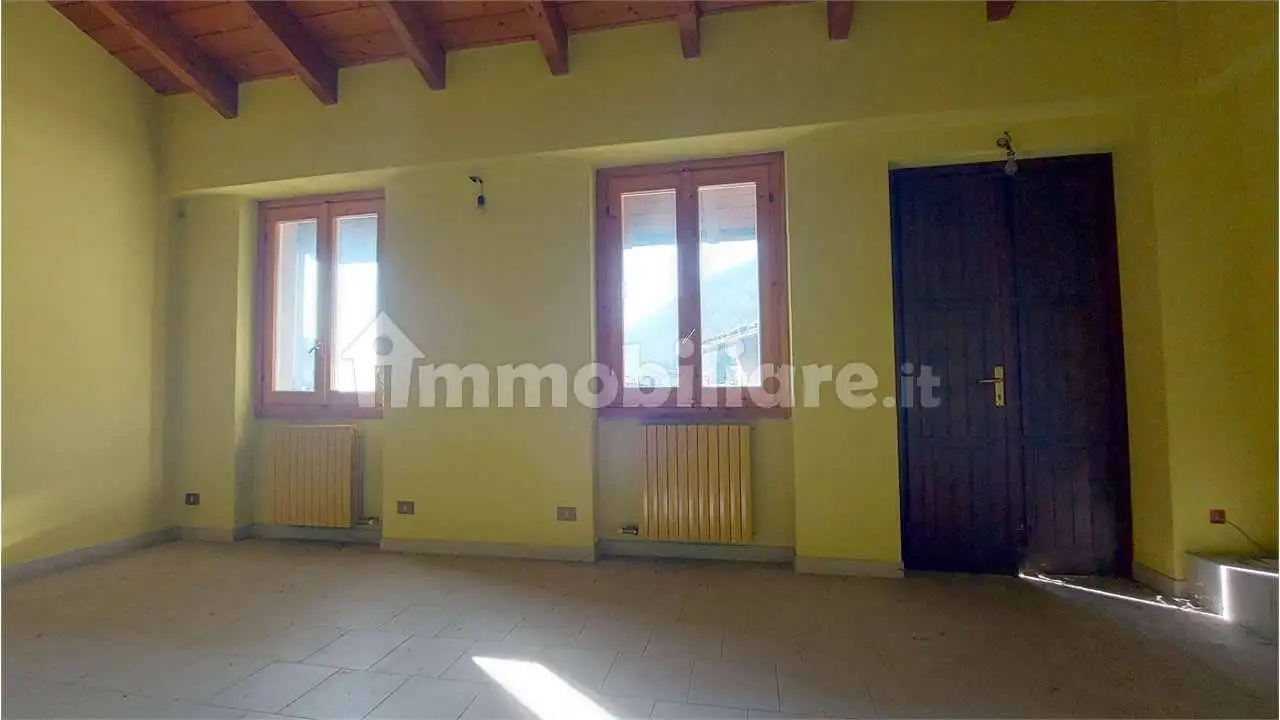 Appartamento in vendita a Airuno