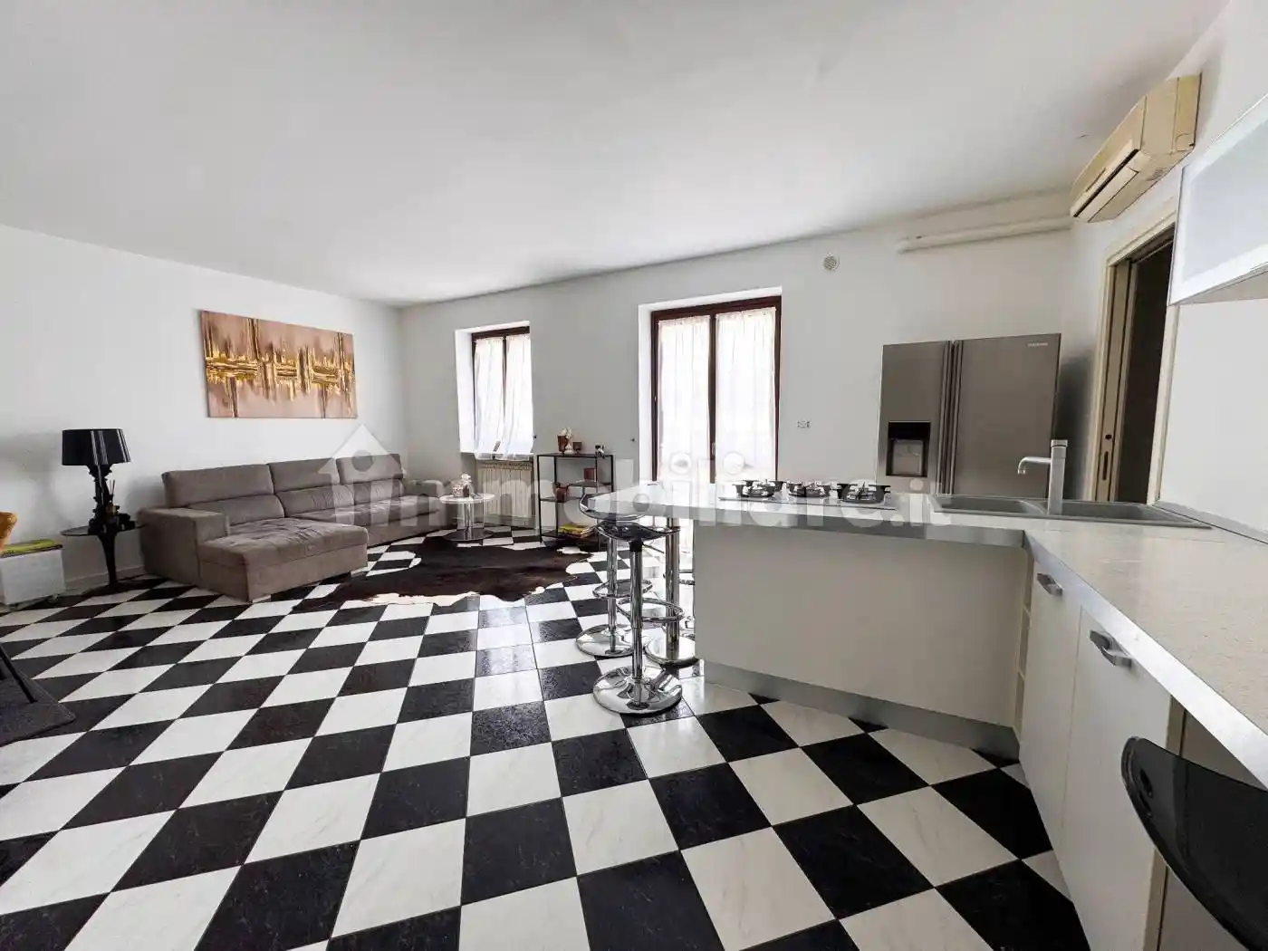 Trilocale via Trieste 12, Centro, Casalromano - foto 3