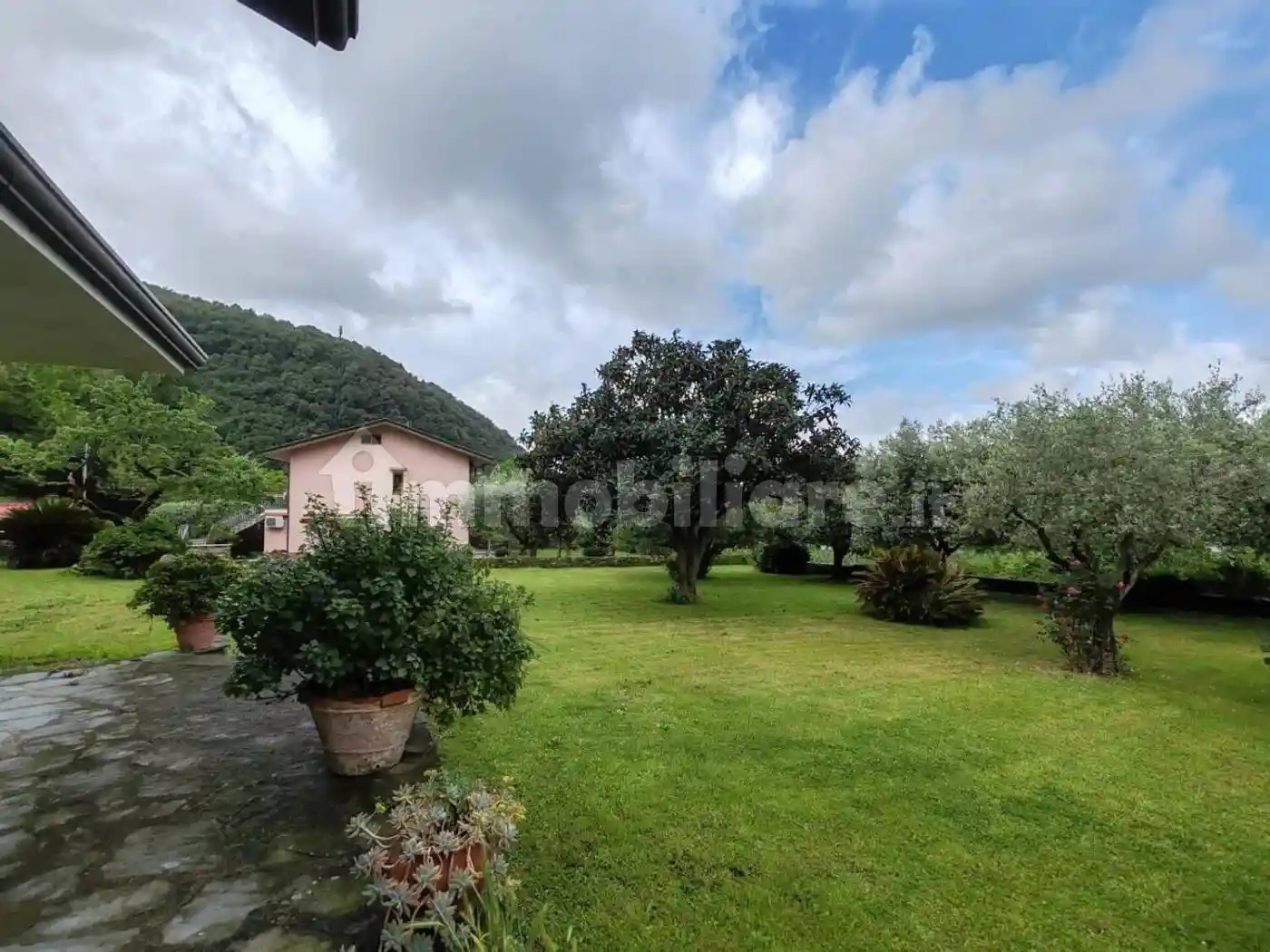 Villa unifamiliare via Del Palazzo, Capanne, Prato, Montignoso - foto 3
