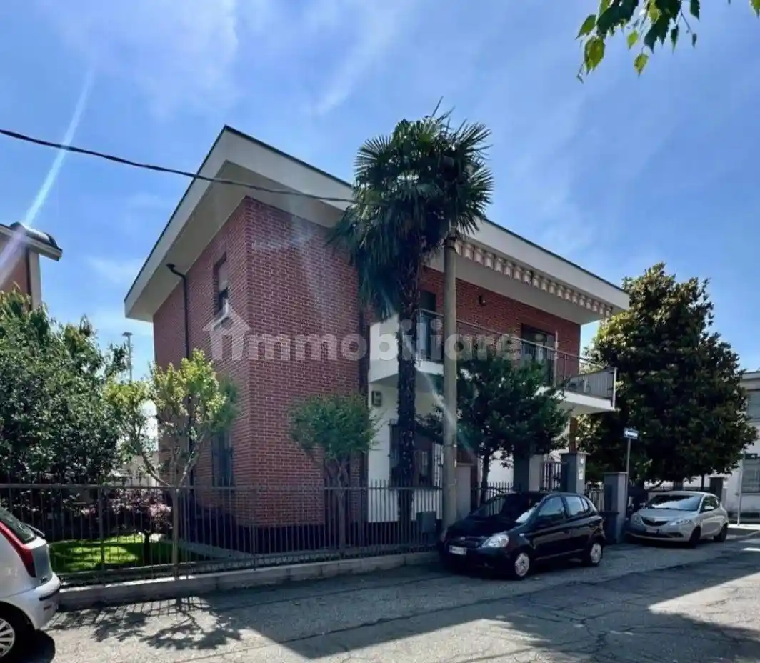 Villa in vendita a Collegno