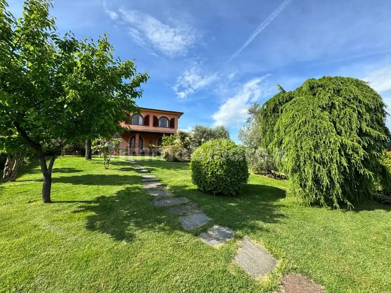 Villa in vendita a Lucca