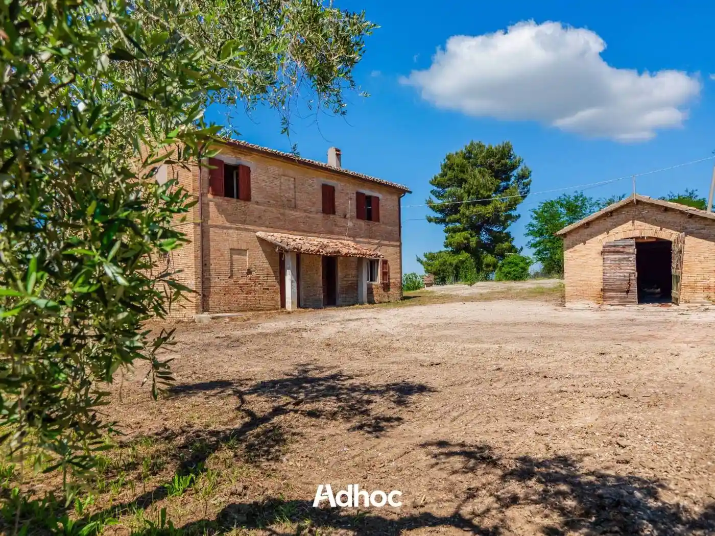 Rustico - Casale in vendita a Mombaroccio