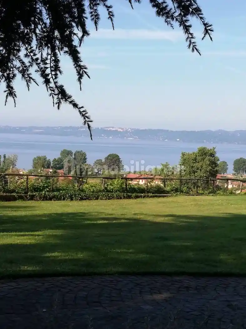 Villa in affitto a Trevignano Romano