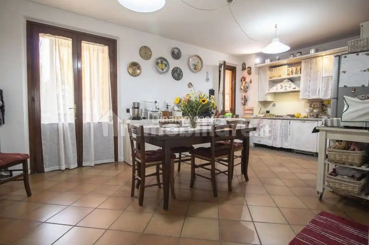 Villetta a schiera in vendita a Carmignano