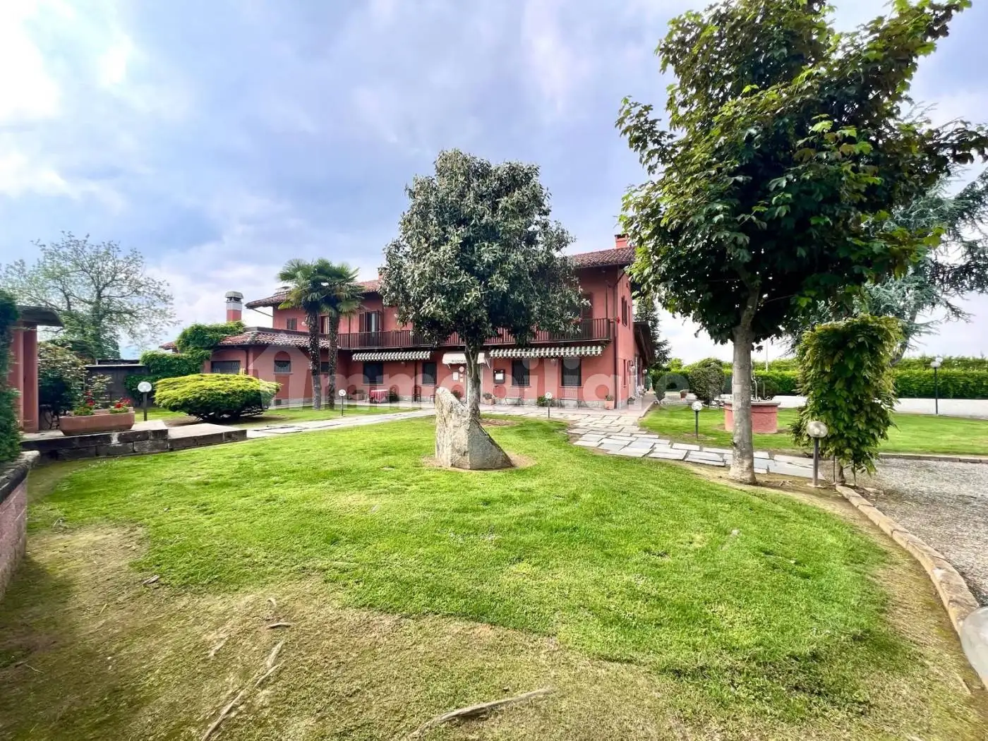 Rustico - Casale in vendita a Scarnafigi