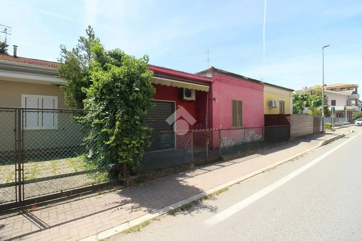 Casa indipendente in vendita a Roseto degli Abruzzi