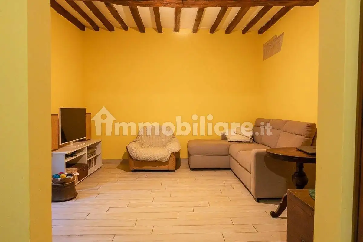 Palazzo - Edificio in vendita a Arezzo