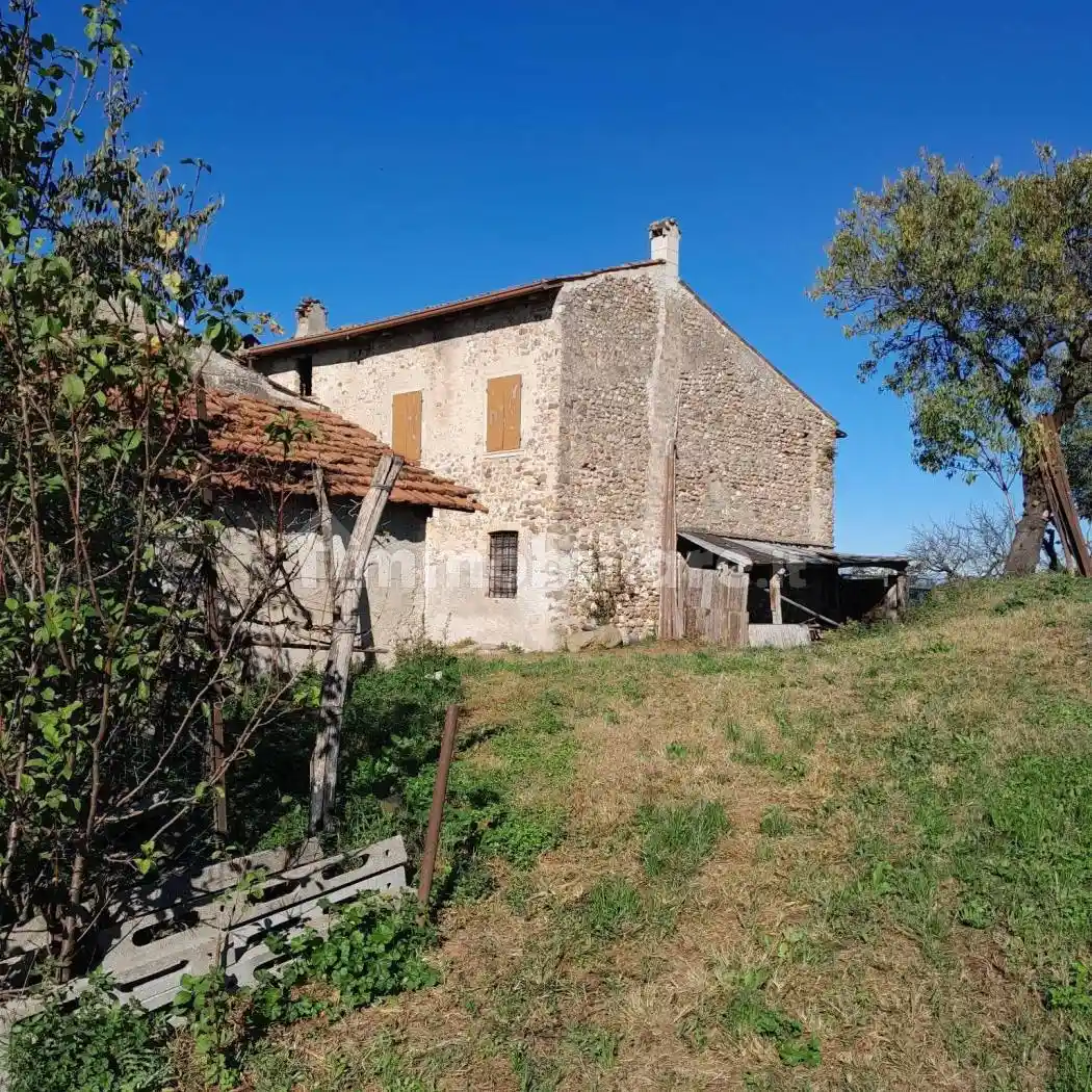 Rustico - Casale in vendita a Volta Mantovana