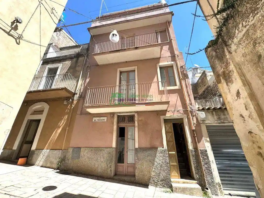 Casa indipendente in vendita a Ragusa