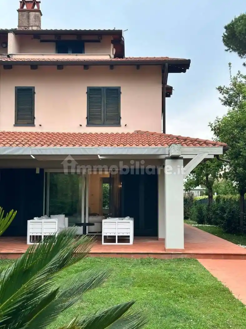 Villa in affitto a Forte dei Marmi