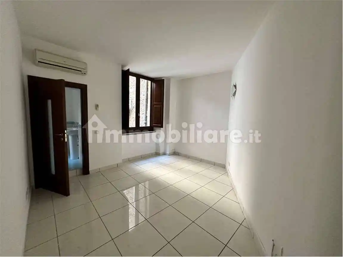 Trilocale ottimo stato, primo piano, Centro, Vallo della Lucania - foto 4