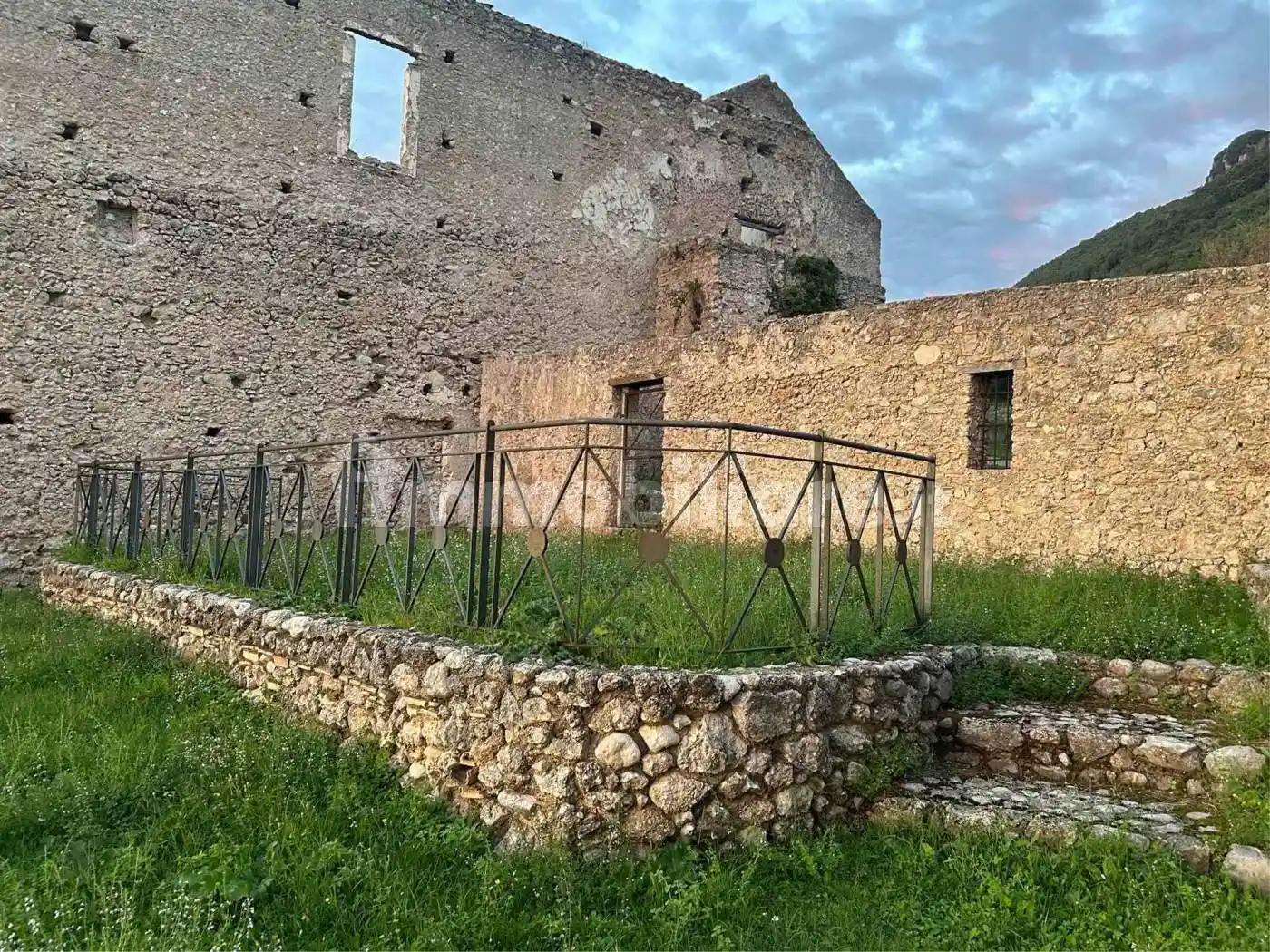 Rustico - Casale in vendita a Olevano sul Tusciano