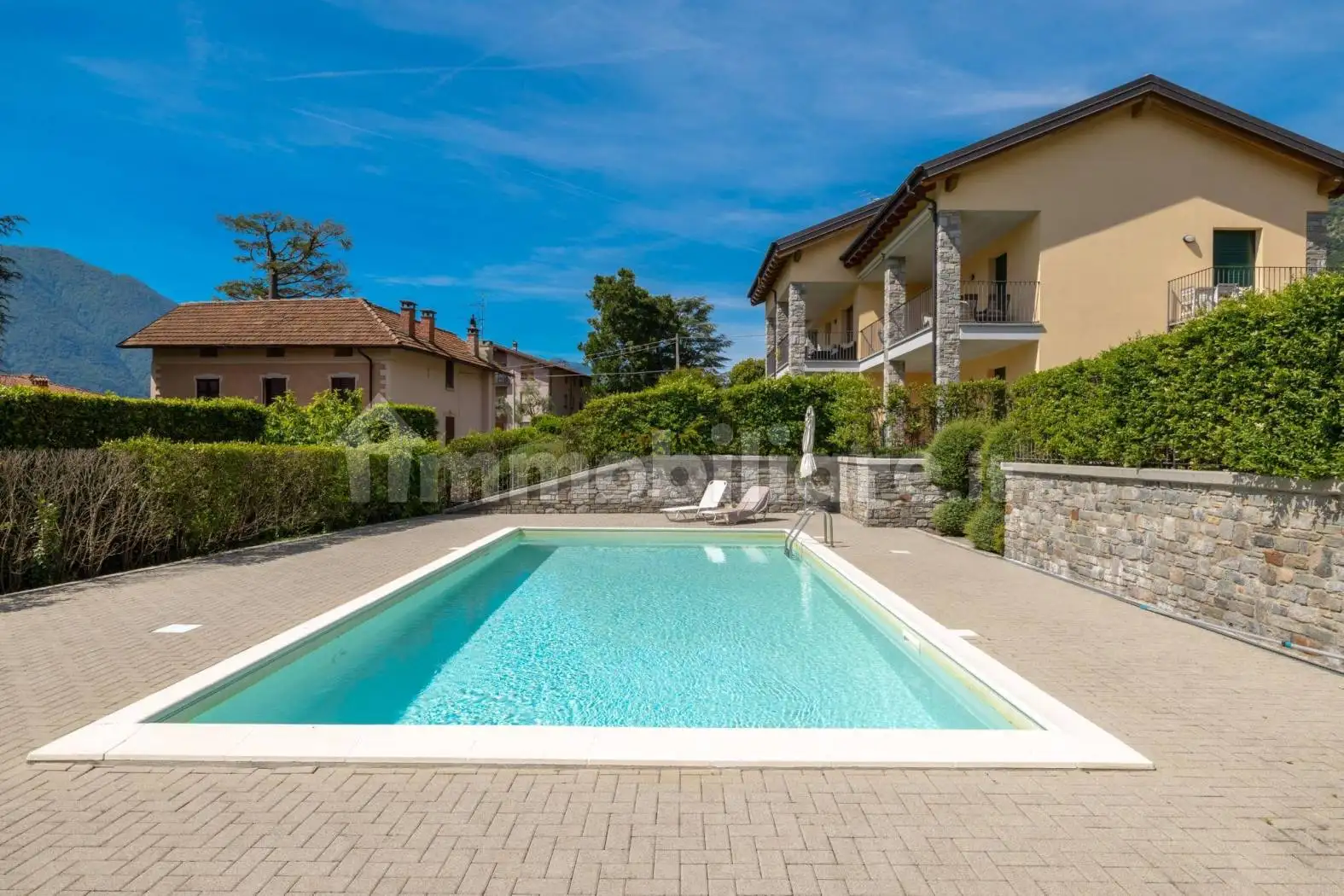 Appartamento in vendita a Tremezzina