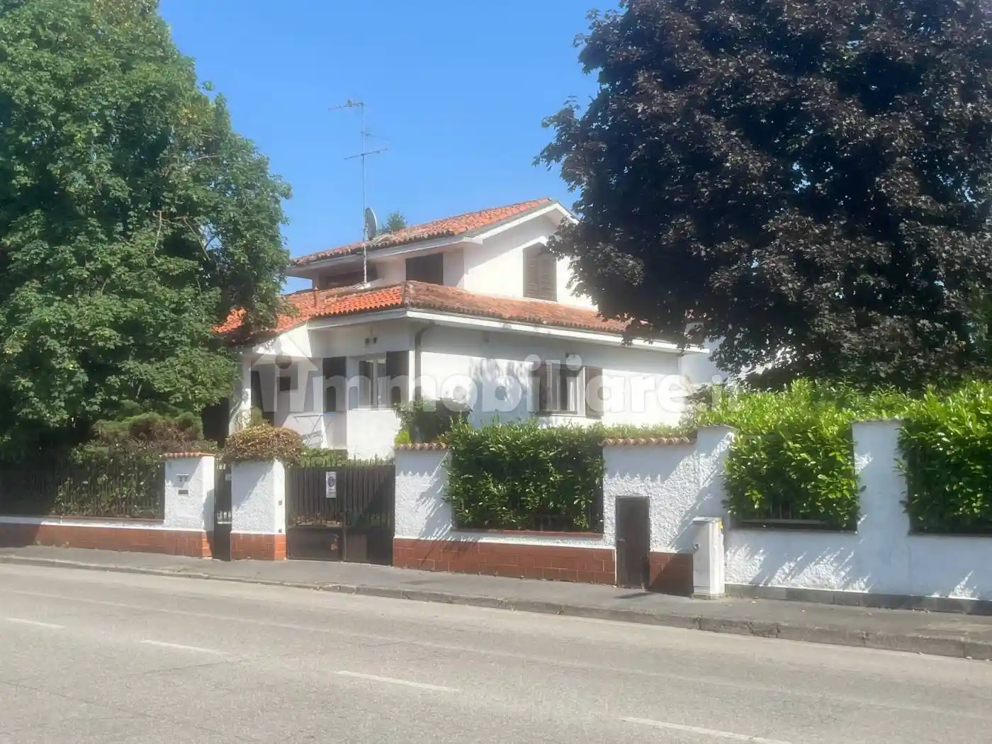 Villa in vendita a Trezzano sul Naviglio