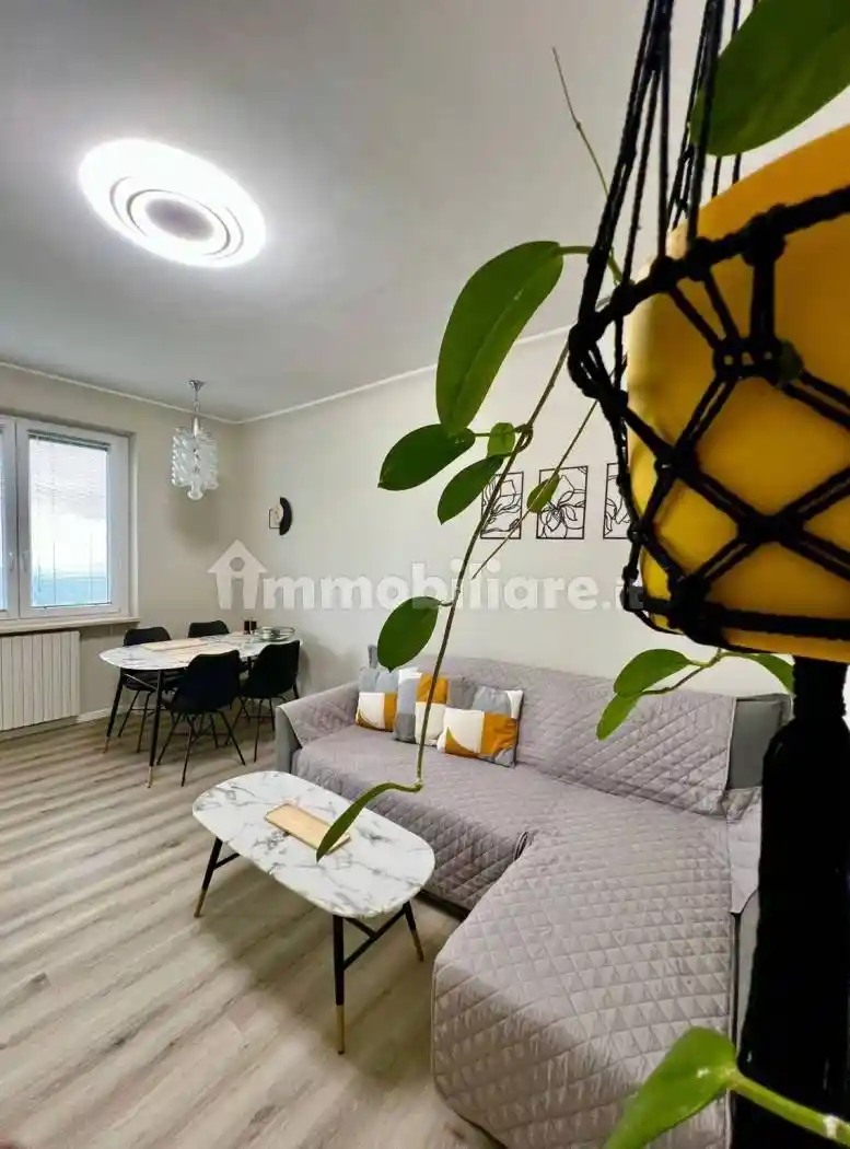 Appartamento in vendita a Nebbiuno