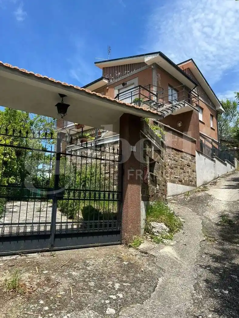 Villa in vendita a Cantalice