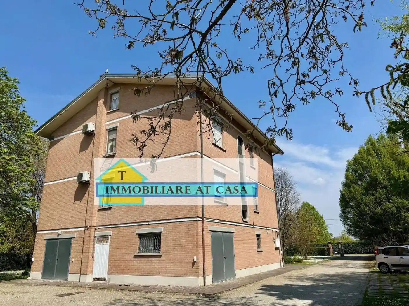 Villa in vendita a Correggio