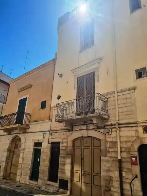 Palazzo - Edificio in vendita a Bisceglie