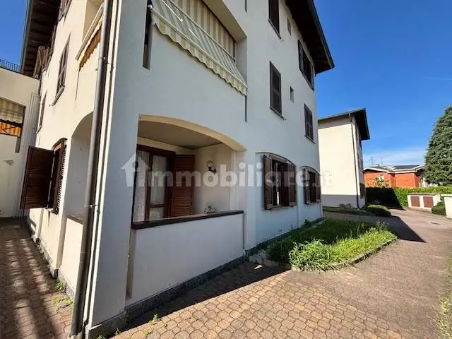 Trilocale via Vittorio Veneto, Centro, Cassina Rizzardi - foto 4