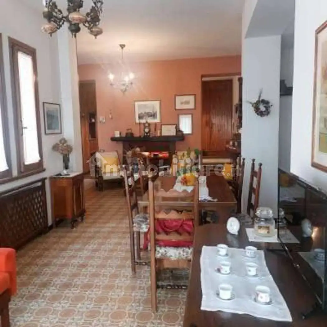 Villa in vendita a Farra di Soligo