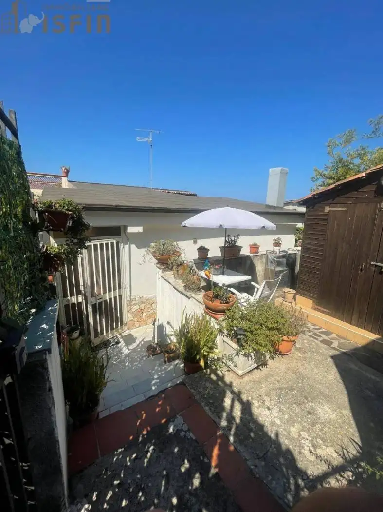 Appartamento in vendita a Paola