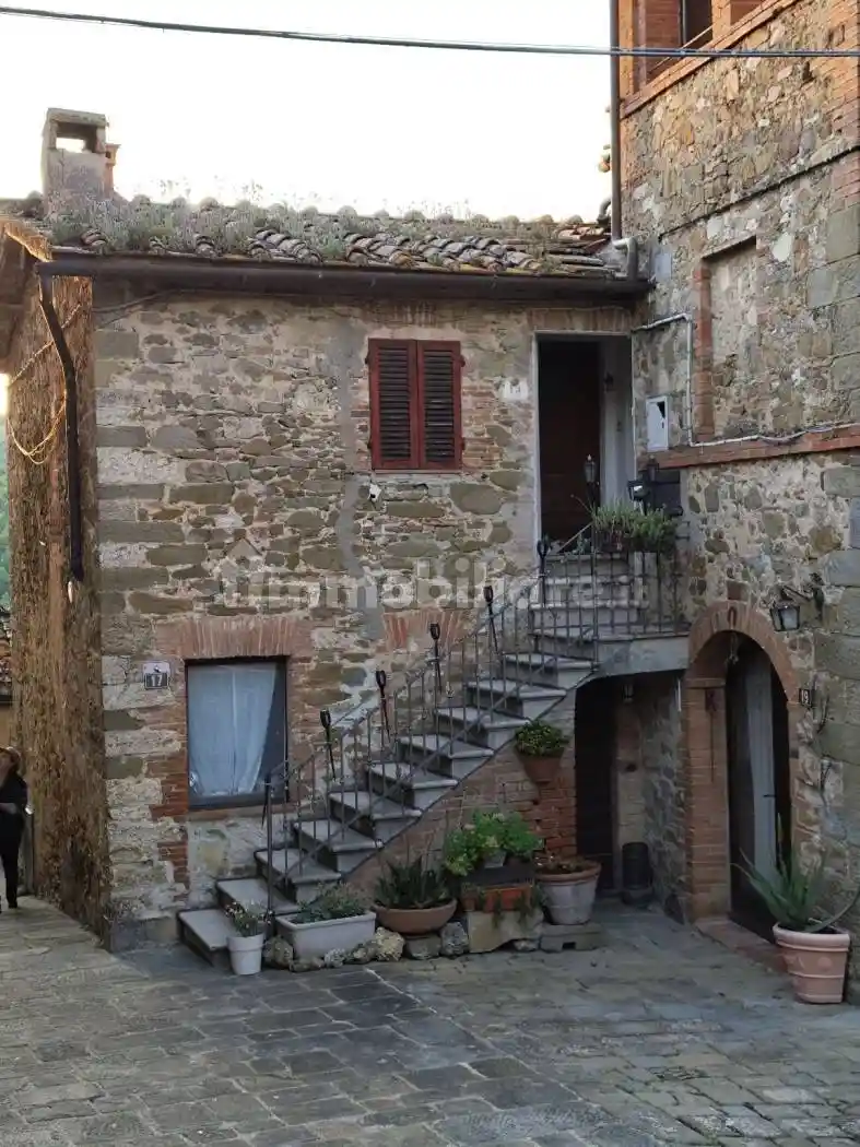 Appartamento in vendita a Castelnuovo Berardenga