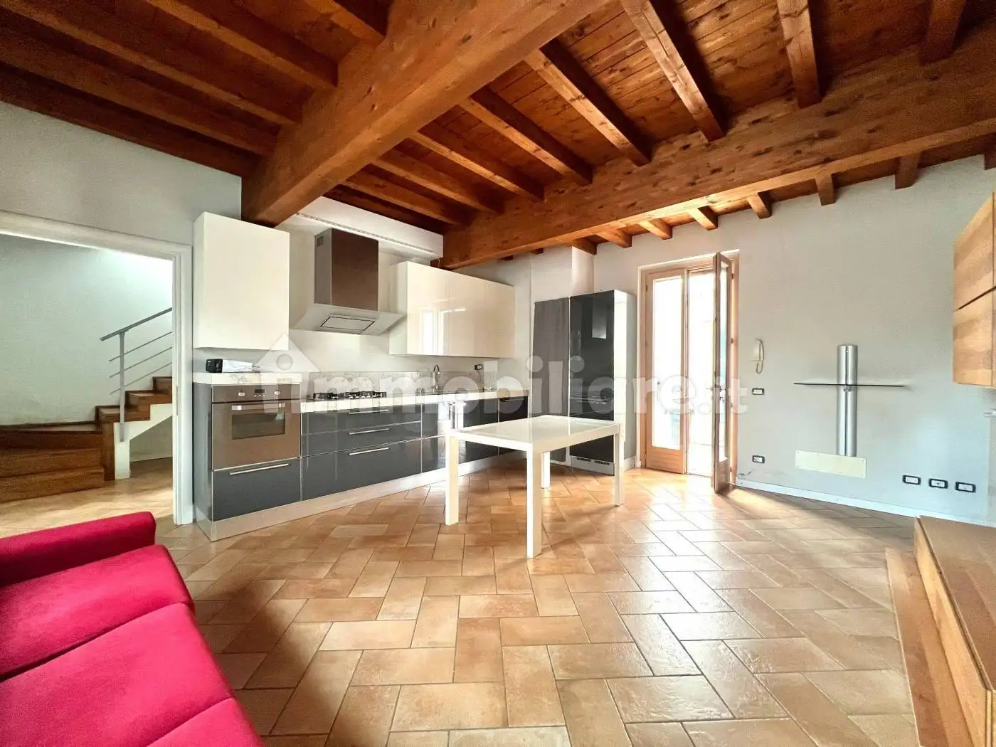 Casa indipendente in vendita a Isola Dovarese