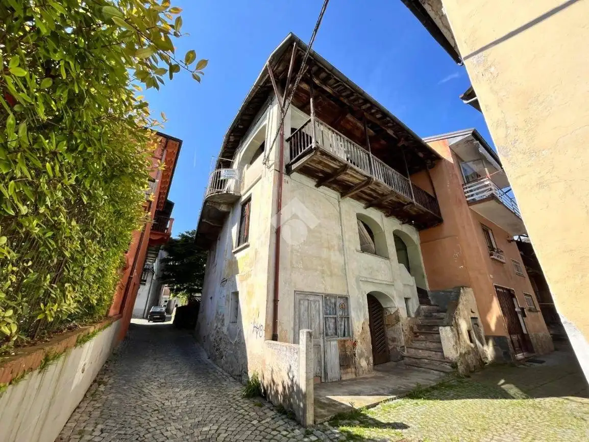 Casa indipendente in vendita a Rueglio