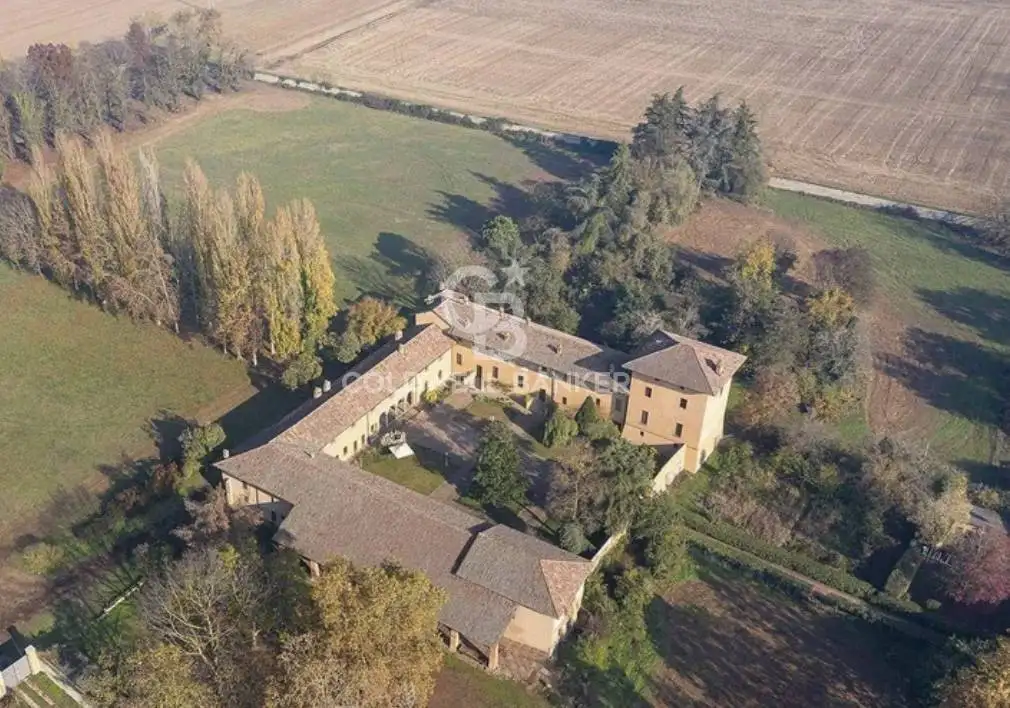 Palazzo - Edificio in vendita a Vellezzo Bellini