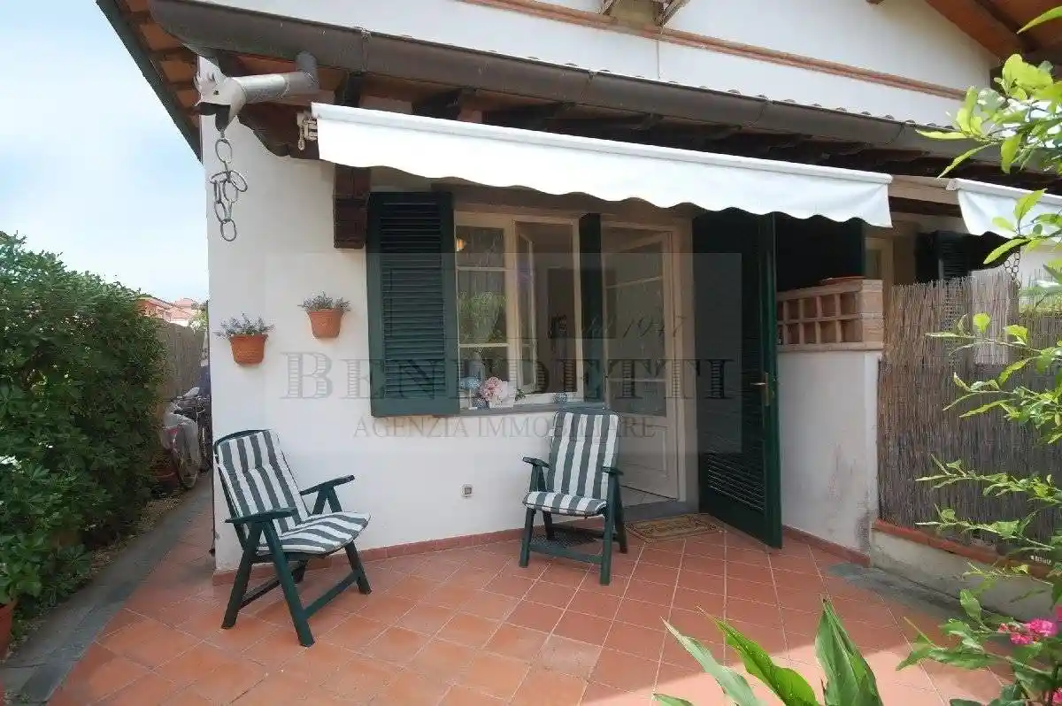 Villa in vendita a Pietrasanta