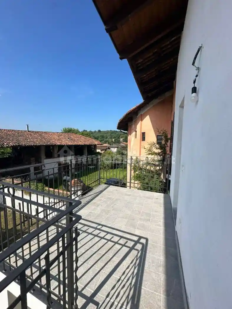 Terratetto unifamiliare via Giovanni e Dante Volpe 8, Dorzano - foto 3