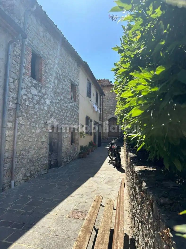 Appartamento in vendita a Roccalbegna