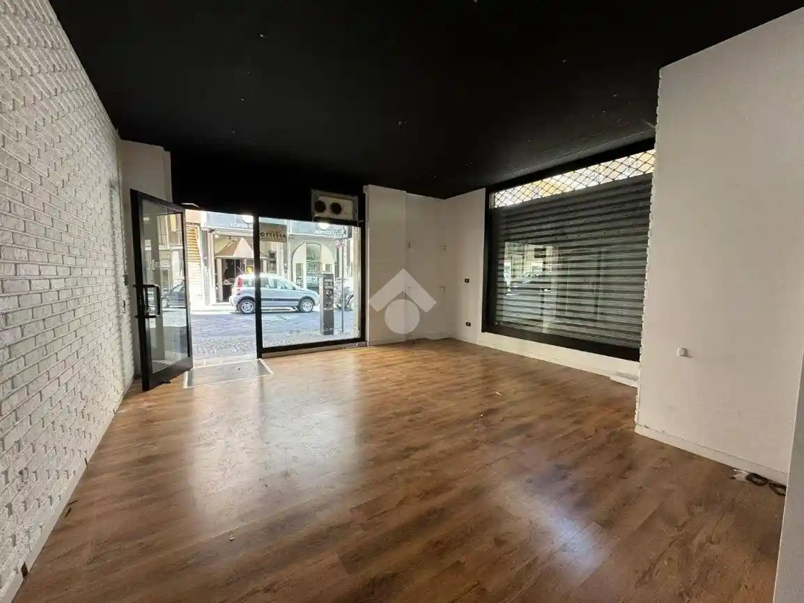 Loft via G. Nappi 34, Emanuele II, C. Colombo, Morelli e Silvati, Avellino - foto 3