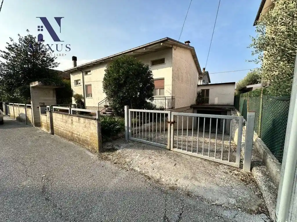 Casa indipendente in vendita a Colli al Metauro